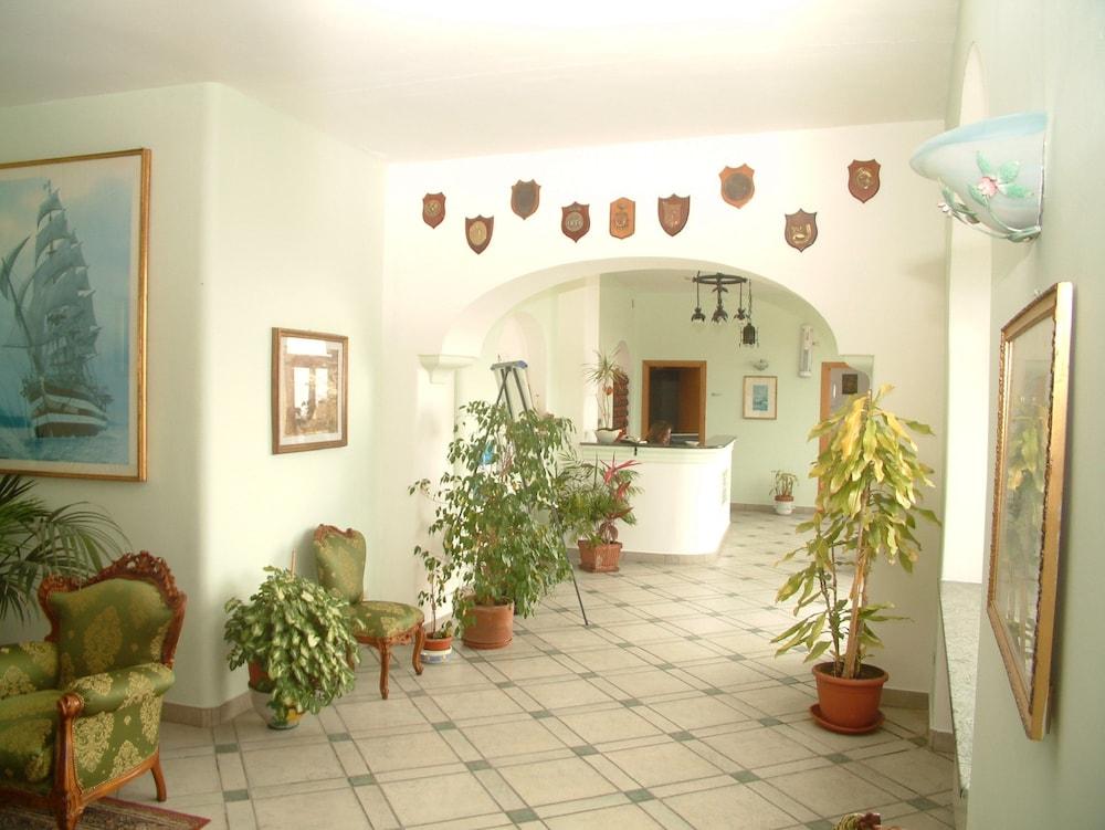 Hotel La Ginestra Forio  Ngoại thất bức ảnh
