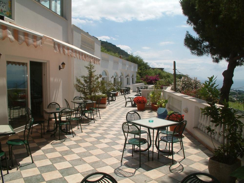 Hotel La Ginestra Forio  Ngoại thất bức ảnh