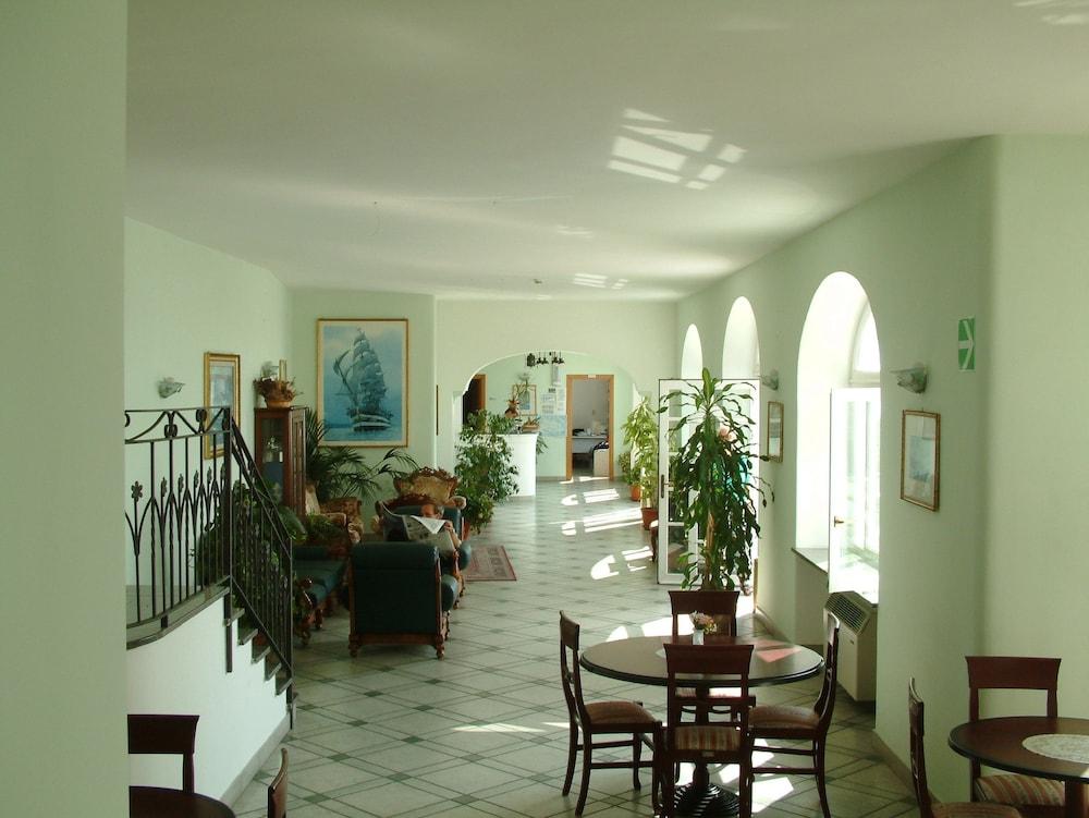 Hotel La Ginestra Forio  Ngoại thất bức ảnh