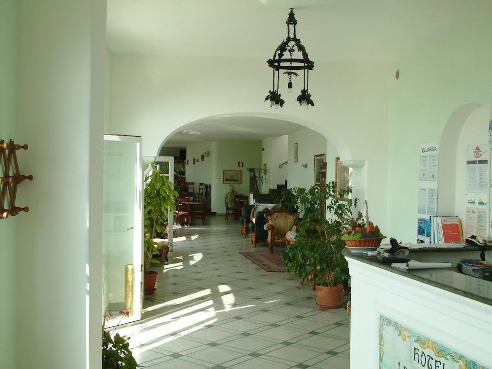 Hotel La Ginestra Forio  Ngoại thất bức ảnh