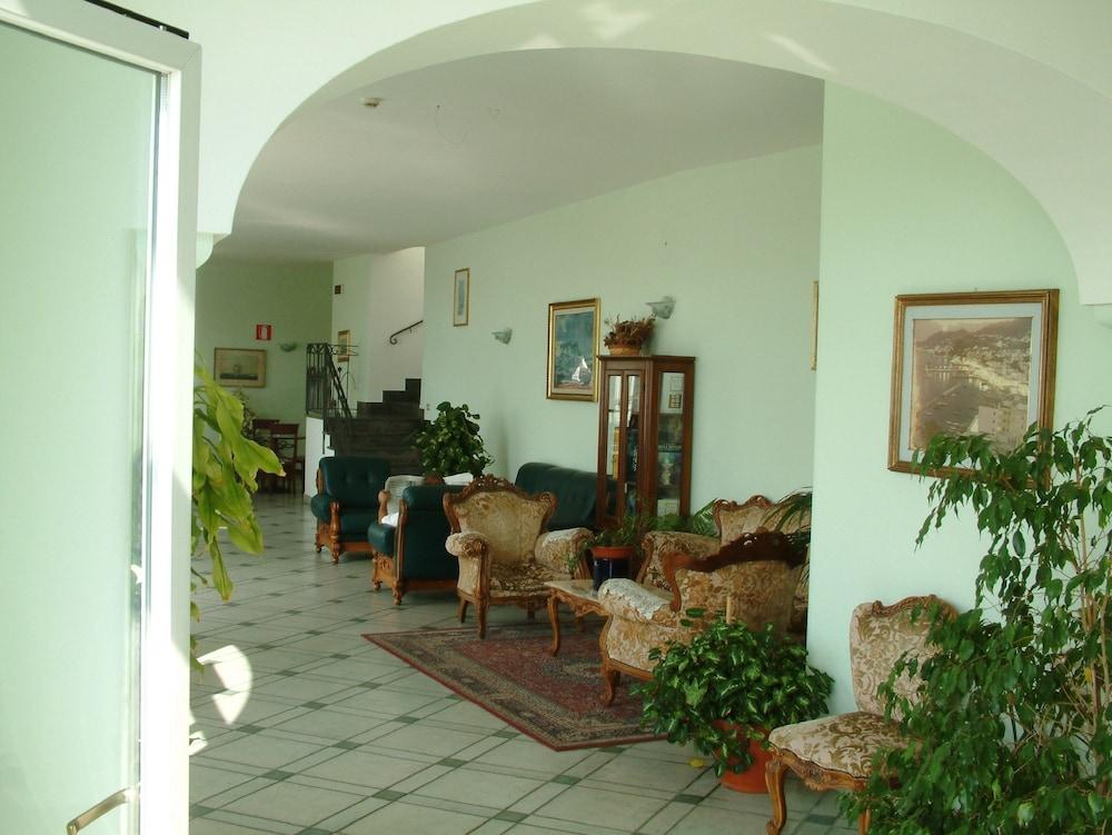Hotel La Ginestra Forio  Ngoại thất bức ảnh