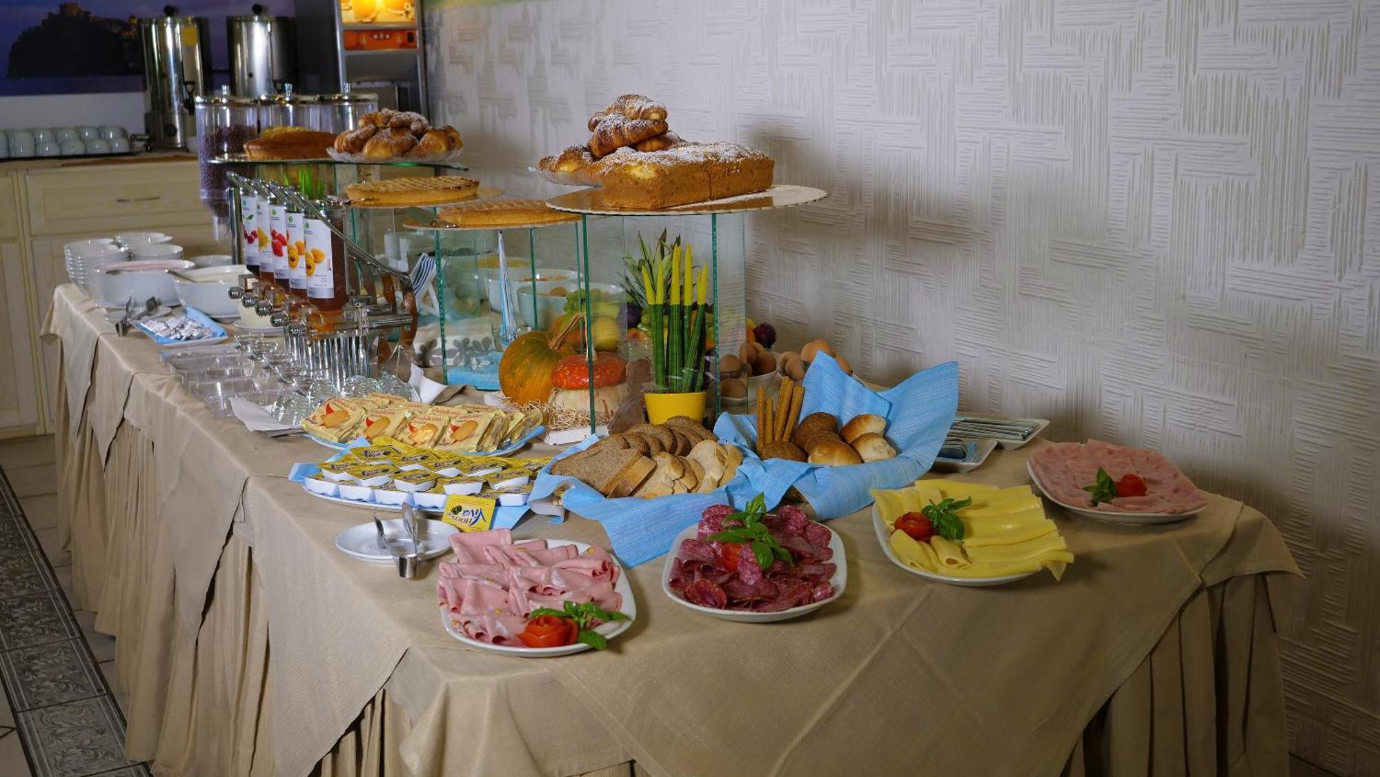 Hotel La Ginestra Forio  Ngoại thất bức ảnh